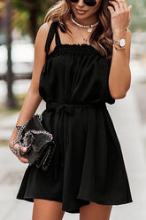 Vestido mini con lazo en los hombros